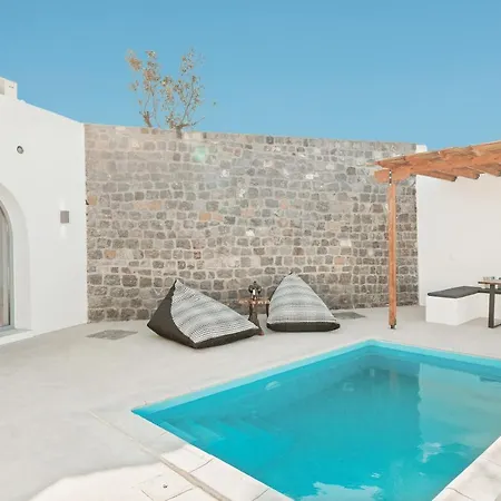 Oyster Luxury Hotel Imerovigli (Santorini)