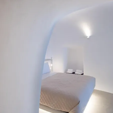 Oyster Luxury Hotel
